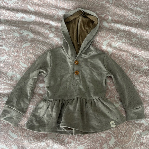 Little Road Co (Lulu + Roo) NWT Heathered Sand Peplum Button Hoodie 3T - Picture 1 of 4